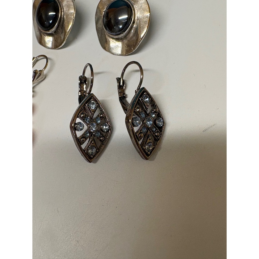 Vintage Style Earring Lot 3 Pairs Black Pink Blue Drop Dangle Leverback J764 - Picture 3 of 7